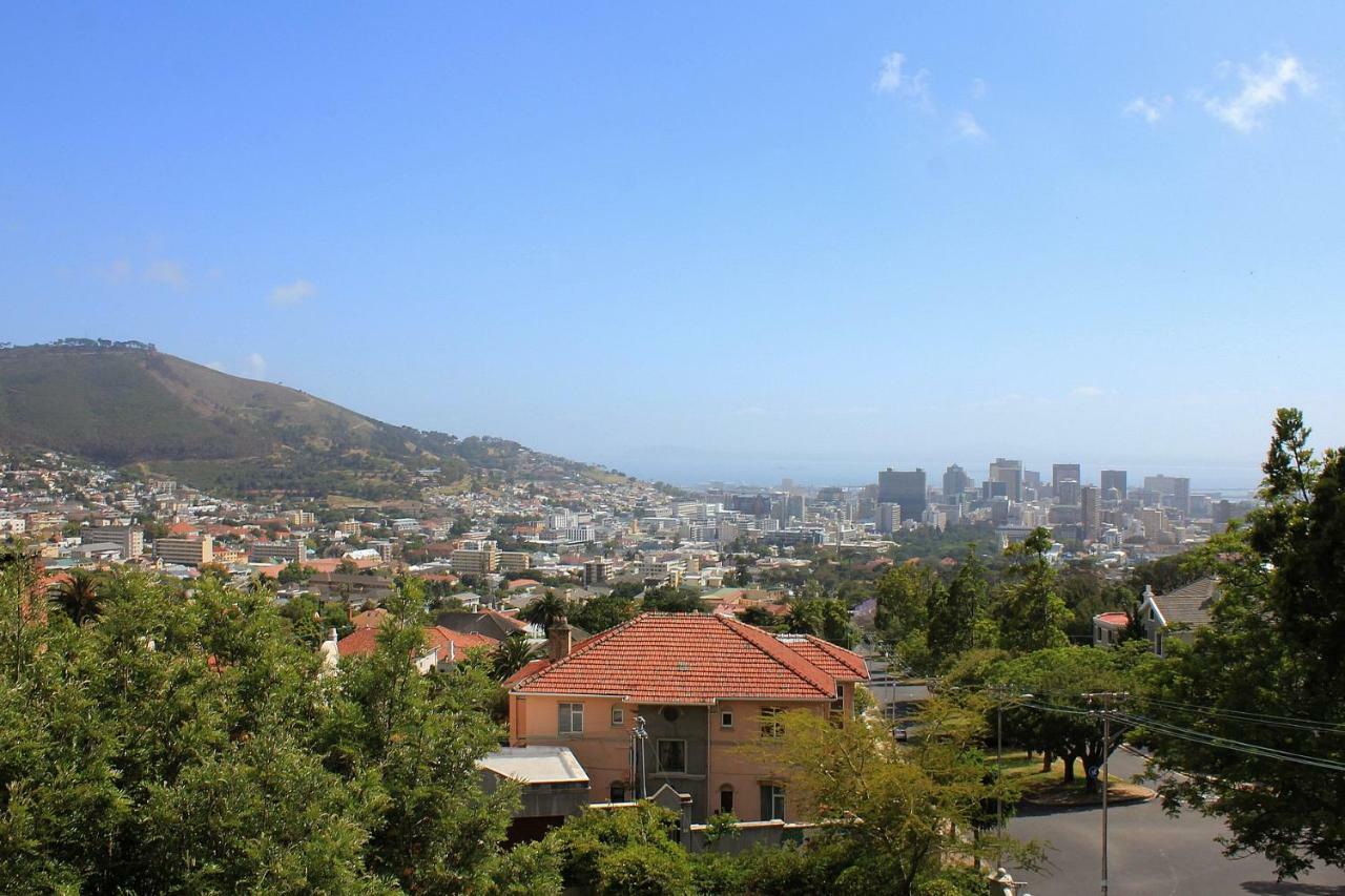 קייפטאון De Tafelberg Guesthouse מראה חיצוני תמונה