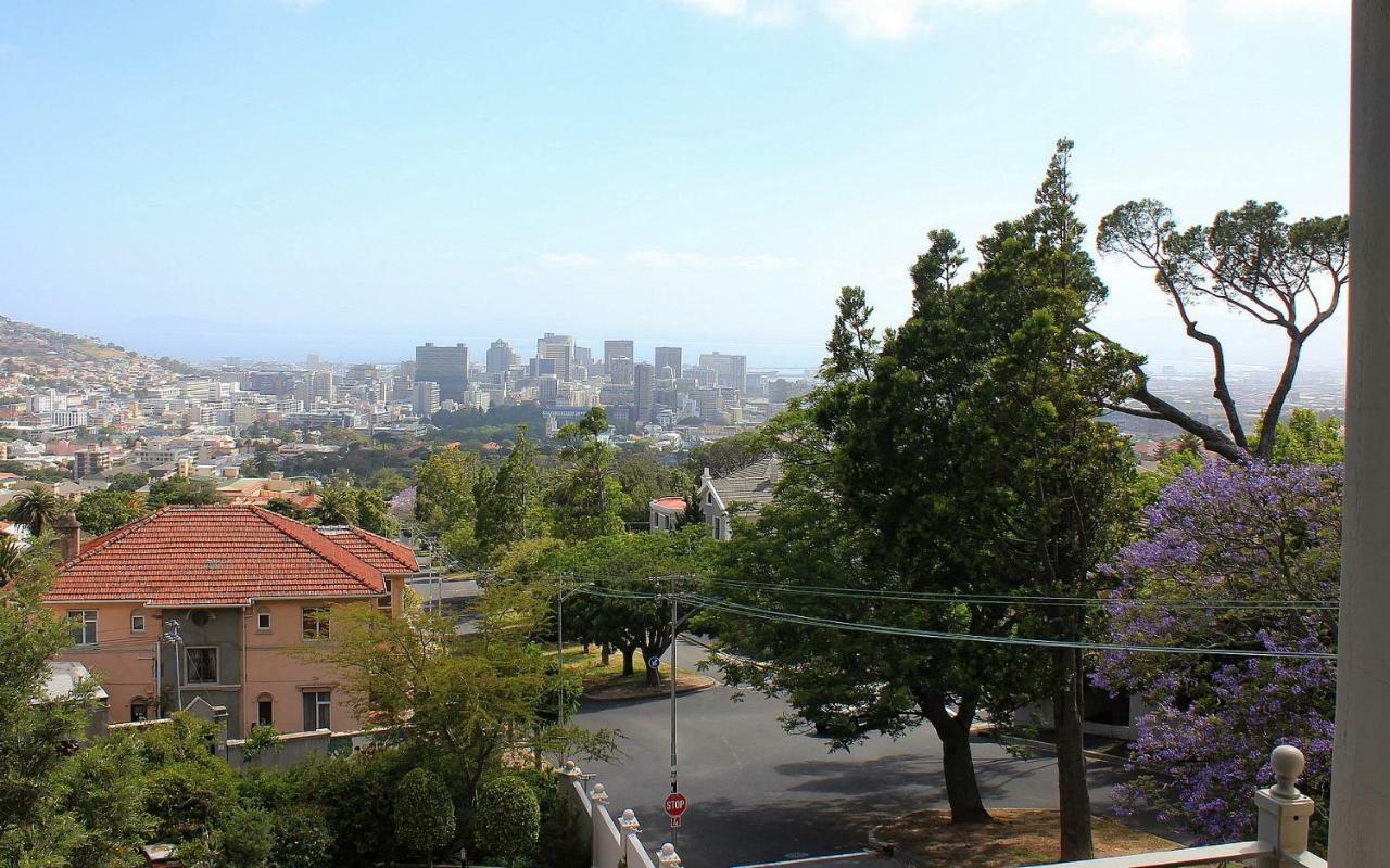 קייפטאון De Tafelberg Guesthouse מראה חיצוני תמונה