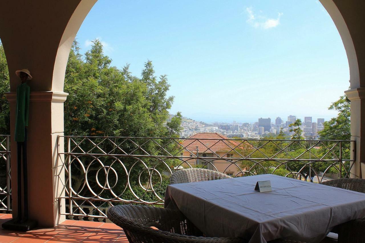 קייפטאון De Tafelberg Guesthouse מראה חיצוני תמונה